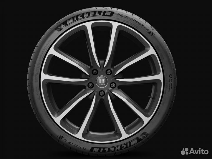 Michelin Pilot Sport 4 S 315/30 R22 и 295/35 R21