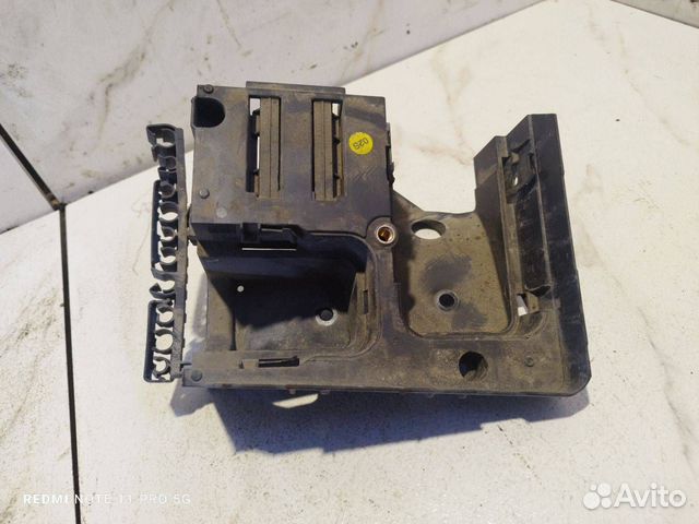 Кронштейн (крепление) Skoda Octavia 2 (A5) рест