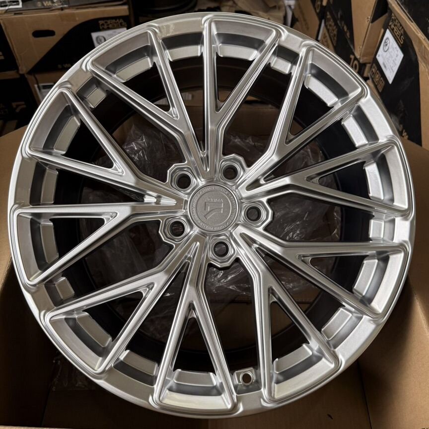 Литые диски HRE FF28 8×R18 5×112