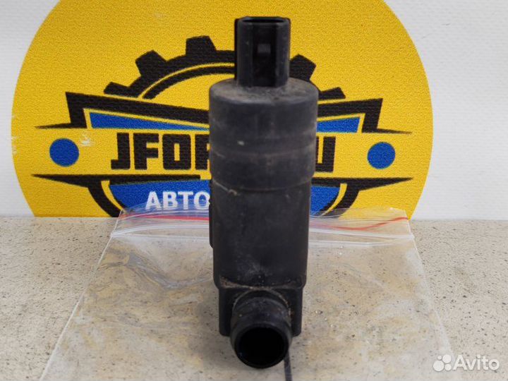 Моторчик бачка омывателя Ford Focus 3 CB8 2011