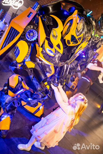 Шоу роботов трансформеров на День Рождения ребенка