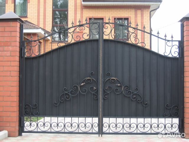 Ворота липецк. Калитка дворянская. Калитка в липецке. Ворота липецк. Ворота из проф трубы с холодной ковкой.