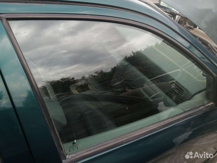 Дверные стекла Skoda Octavia Tour