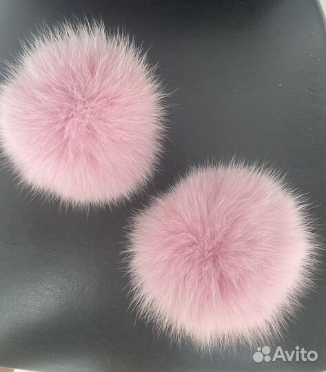 Помпоны 2шт