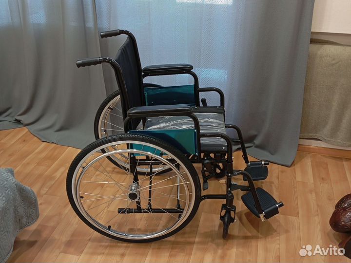 Каляска инвалидная новая универсальная