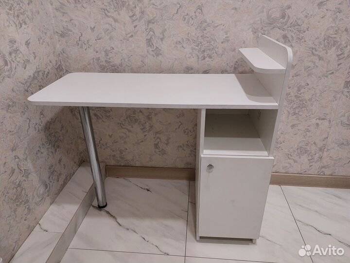 Стол для маникюра