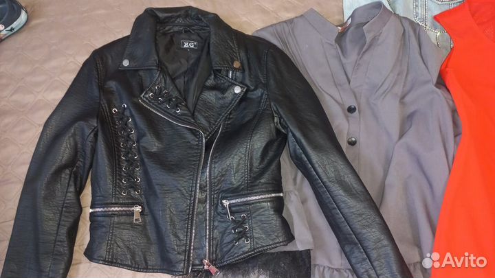 Одежда женская, куртка, джинсовка, платья 44
