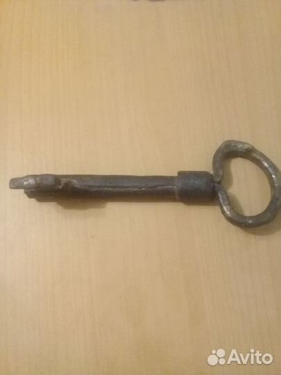 Антикварный амбарный ключ 18 век