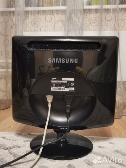 Монитор Samsung SyncMaster 19''