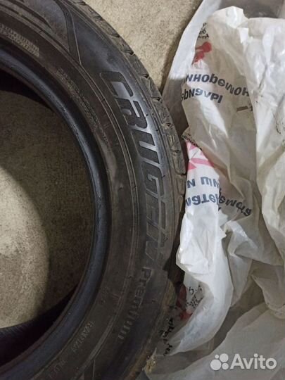 Kumho Crugen Premium KL33 7/60 R17