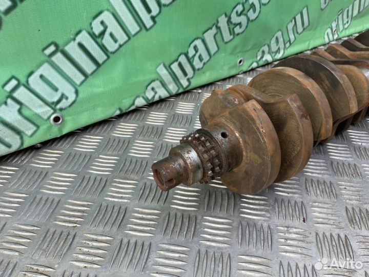 Коленвал Mercedes W123 M110 E28 1983