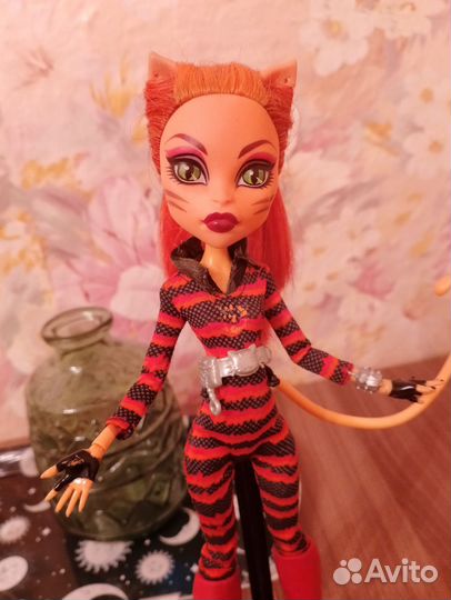 Кукла Монстер Хай Торалей Страйп супергерои