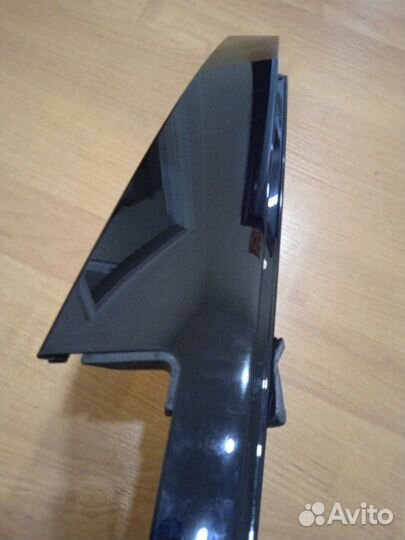 Накладка центральной стойки двери задняя левая Bmw