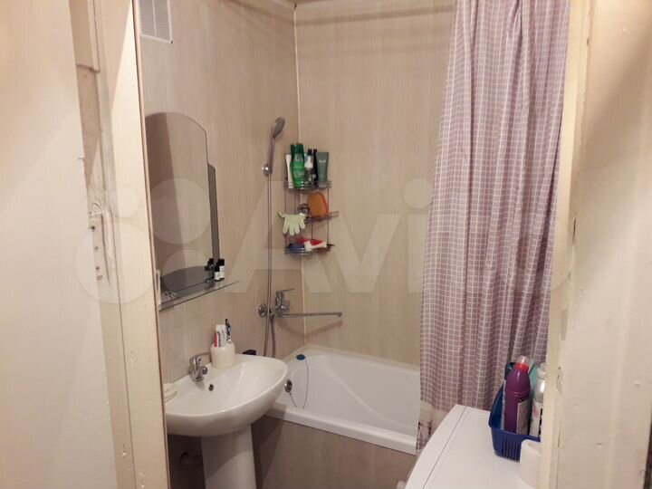 2-к. квартира, 43 м², 2/5 эт.