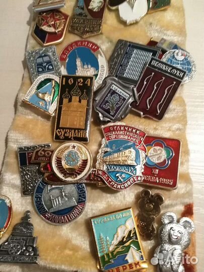 Значки разные