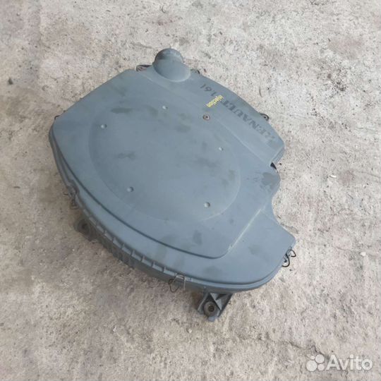 Корпус воздушного фильтра Renault 1
