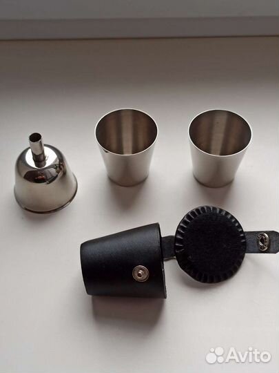 Фляжка с нержавейки чехол кожа и пробка стопочка