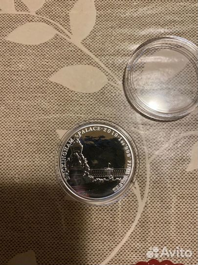 Букингемский дворец. Серебро 2 фунта 2019 года