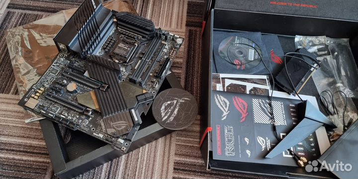 Материнская плата Asus ROG Maximus XII Apex Z490