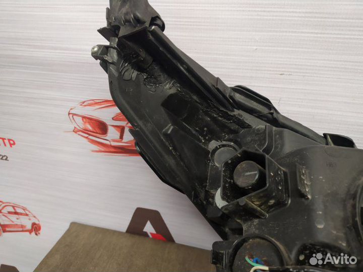 Фара левая Lexus NX