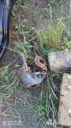 Mazda 3 рычаг задний