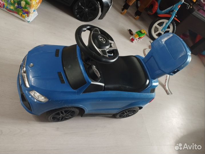 Детская машинка каталка с ручкой бу