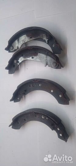 Тормозные колодки mitsubishi Colt VI