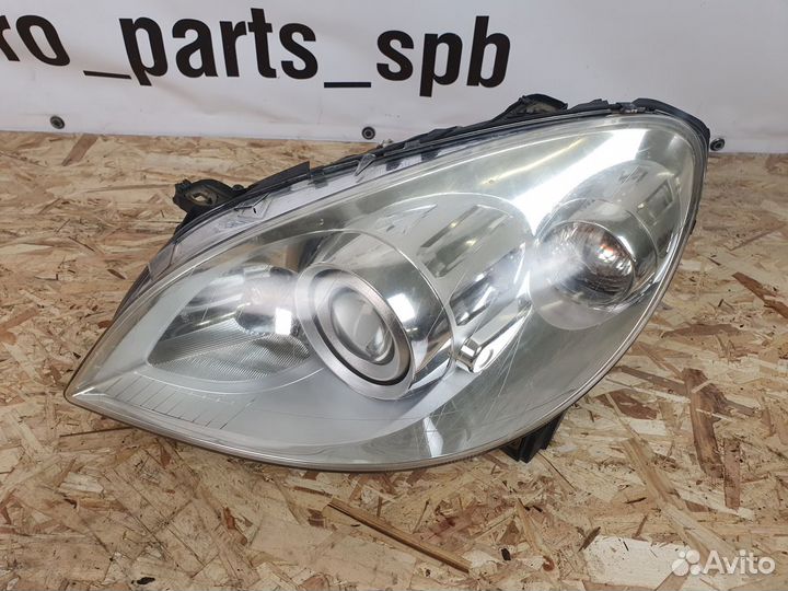 Фара левая ксенон Mercedes W245