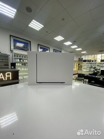 Apple MacBook Air 15 16/256 GB