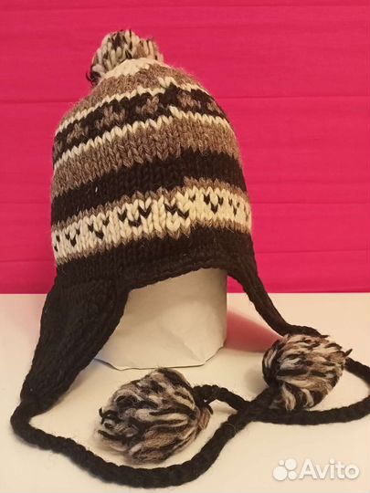 Шапка С Помпоном и Косами /Aryal Handicraft