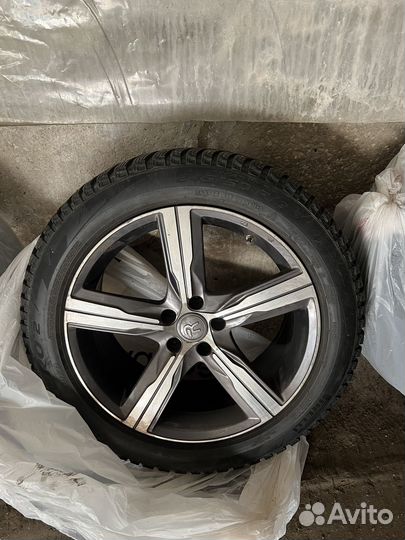 R19 Pirelli Ice Zero 2 245/50, PCD 5x112 DIA 66.6