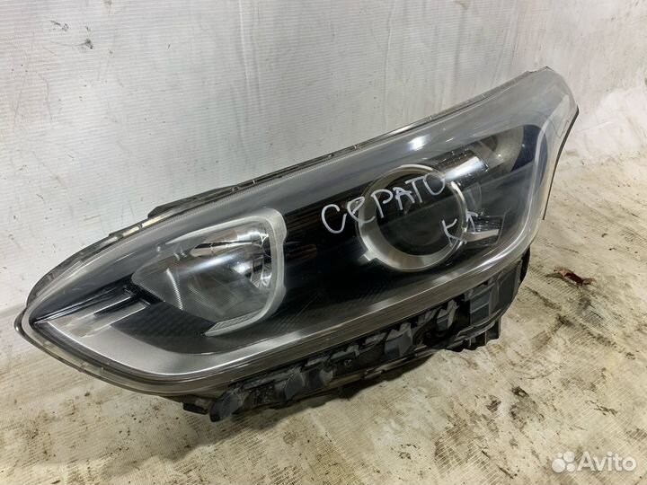 Фара передняя левая Kia Cerato 4