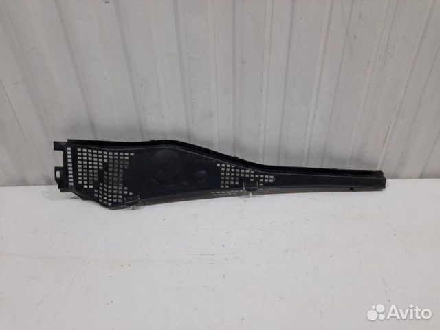 Жабо (левое) Renault Duster