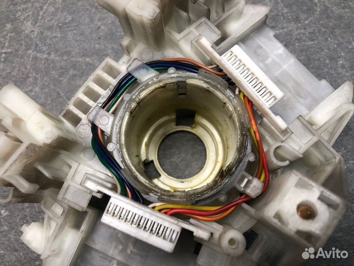 Кронштейн переключателей Mitsubishi Lancer Cedia