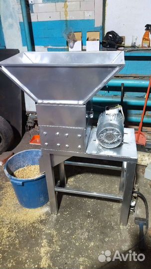 Плющилка для зерна