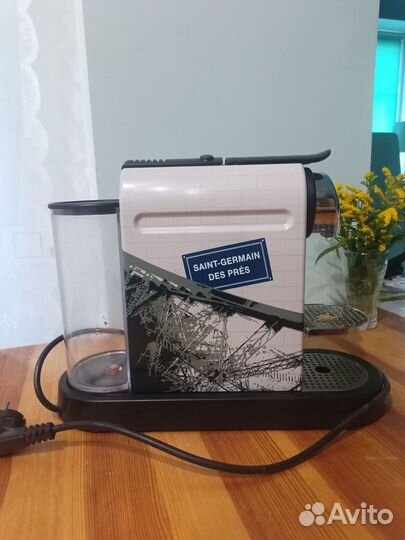 Капсульная кофемашина nespresso Париж