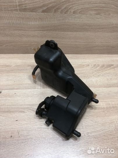 Бак гидроподвески Mercedes W220