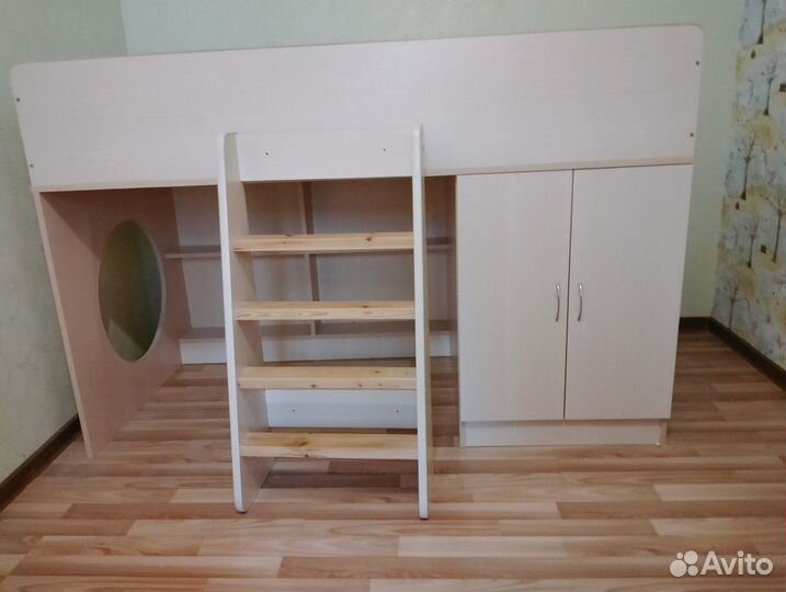 Детская кровать чердак