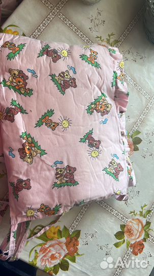 Бортики в детскую кроватку