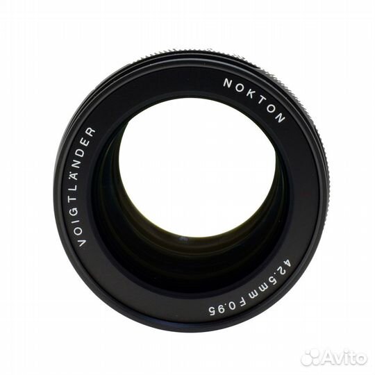 Voigtlaender Nokton 42.5mm f/0.95 MFT