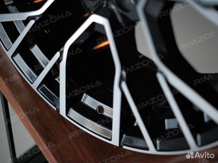 Литые диски R21 на BMW. Арт3430