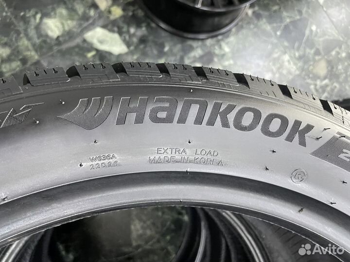 Hankook Winter I'Cept IZ3 X W636A 255/45 R20 105T