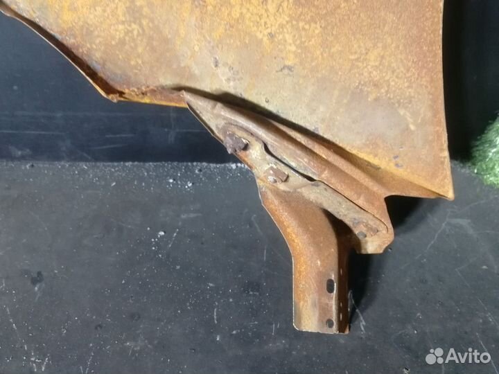 Крыло переднее левое Volkswagen Polo