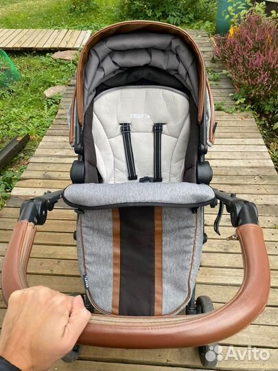 Прогулочная коляска 3 в 1