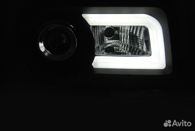 Фары Chrysler 300C (04-10) lpch22