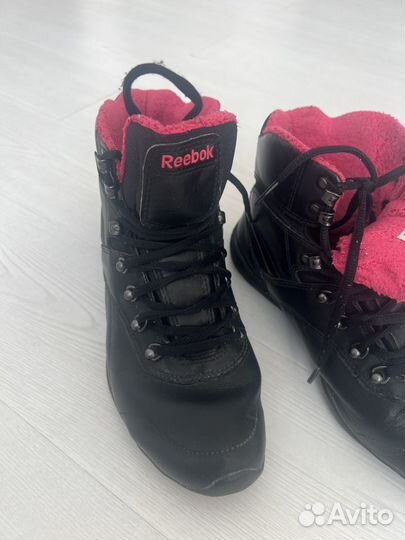 Фирменные зимние кожанные ботинки Reebok