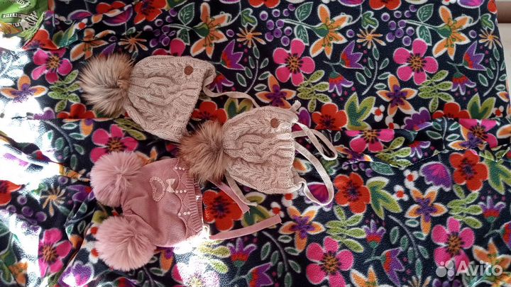 Шапка с помпоном