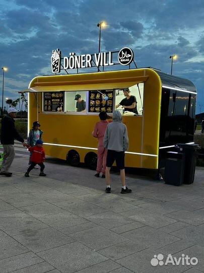 Мобильный фудтрак для торговли