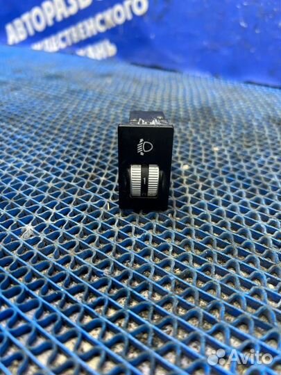 Кнопка корректора фар Lifan Solano седан 2011