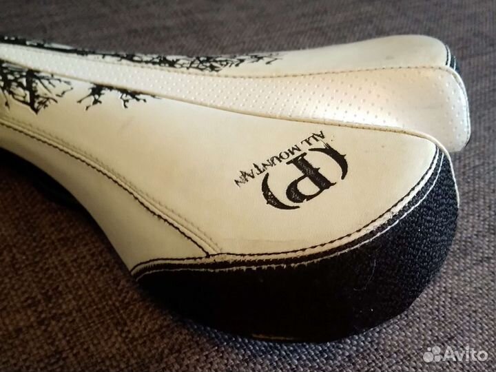 Седло для велосипеда Specialized